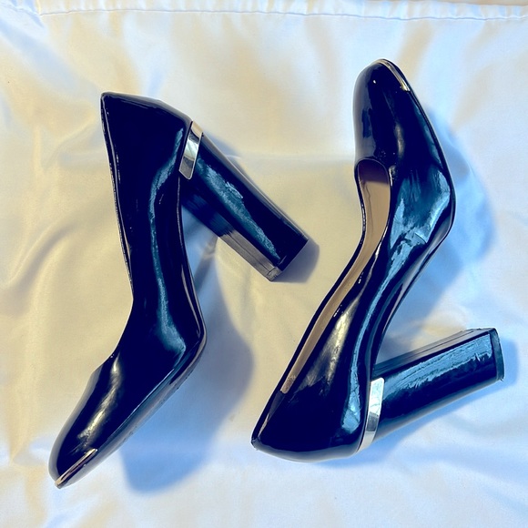 Stella McCartney Vegan Patent Leather Pumps - Picture 4 of 10